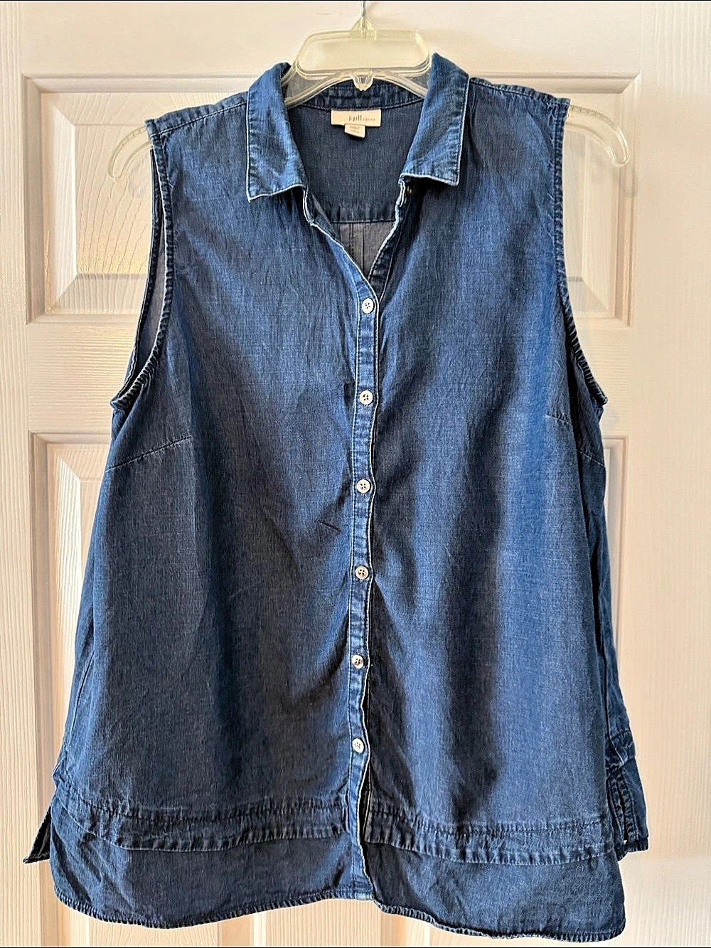 J. Jill Denim Sleeveless Button Down Blue Large Petite Like New